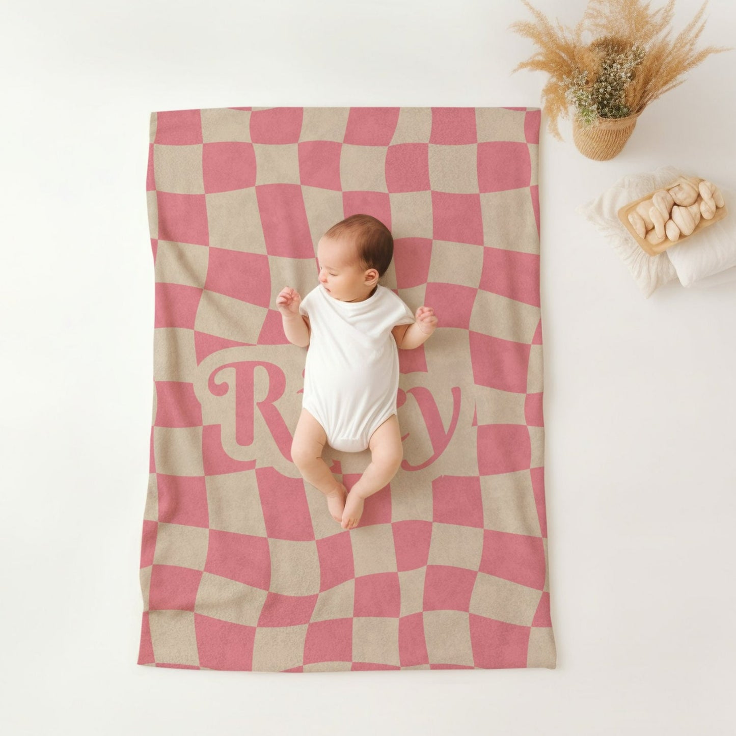Personalised Pink Wavy Checkered Blanket