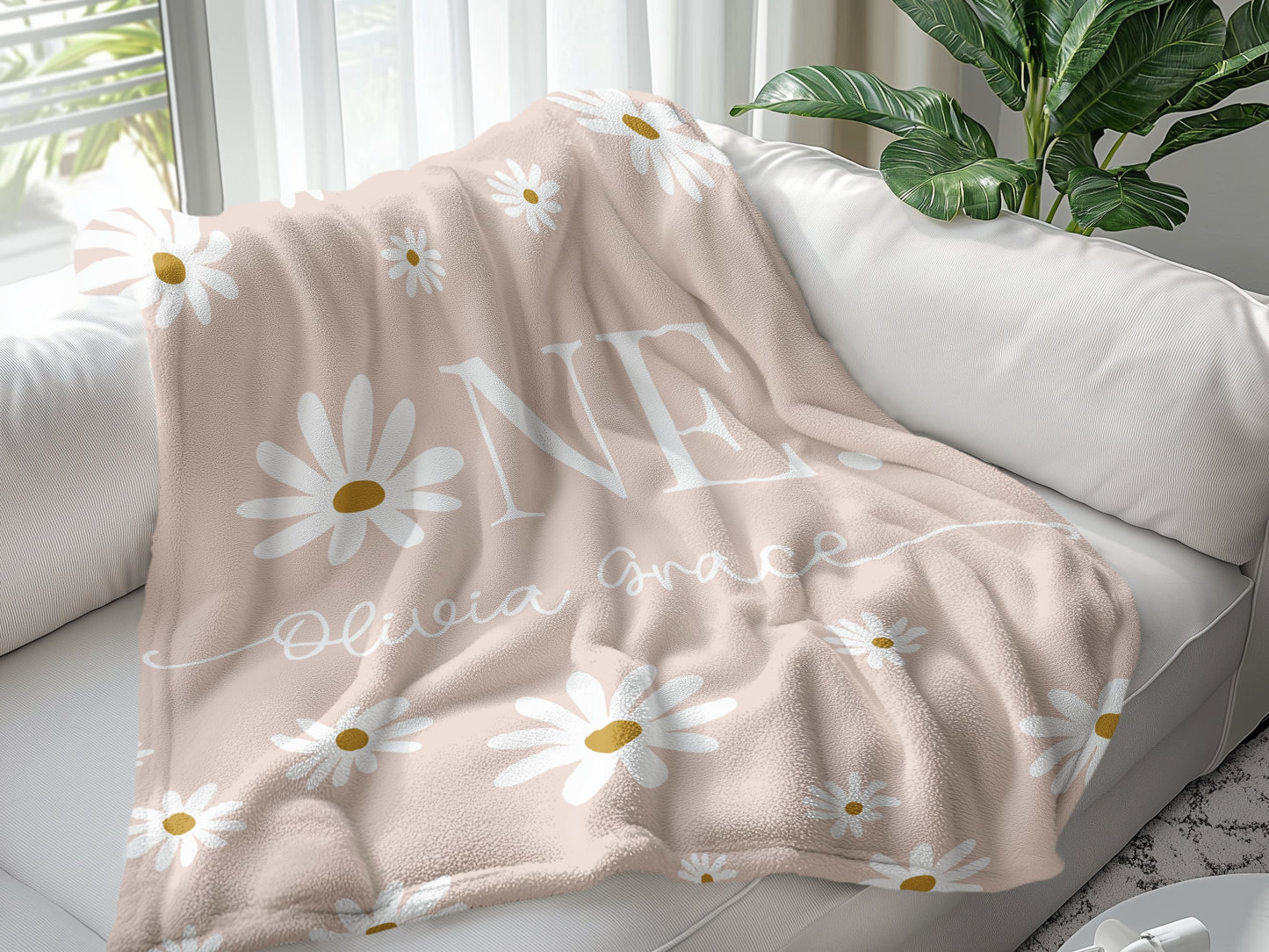 Personalised 1st Birthday Baby Girl Blanket Daisy