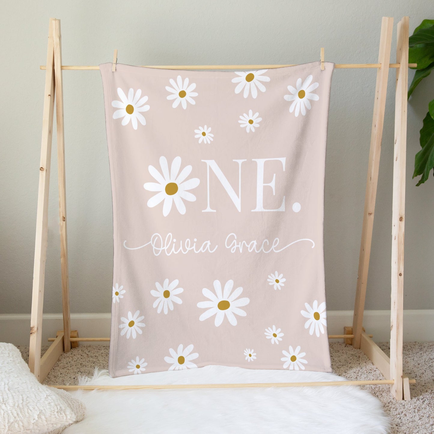 Personalised 1st Birthday Baby Girl Blanket Daisy